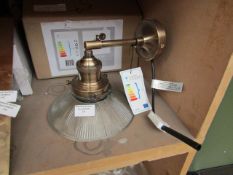 | 1X | COX & COX ANTIQUE BRASS & FLUTED GLASS WALL LIGHT | NO VISIBLE MAJOR DAMAGE (NO