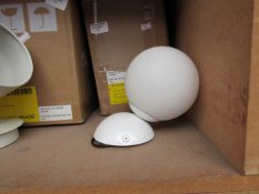 | 1X | MADE.COM VETRO BATHROOM WALL LIGHT, WHITE | NO VISIBLE MAJOR DAMAGE & BOXED | RRP ?35 |