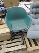 1 x Made.com Kenna Tub Office Chair Dark Green RRP £99 SKU MAD-CHAKNA001GRN-UK TOTAL RRP £99 This