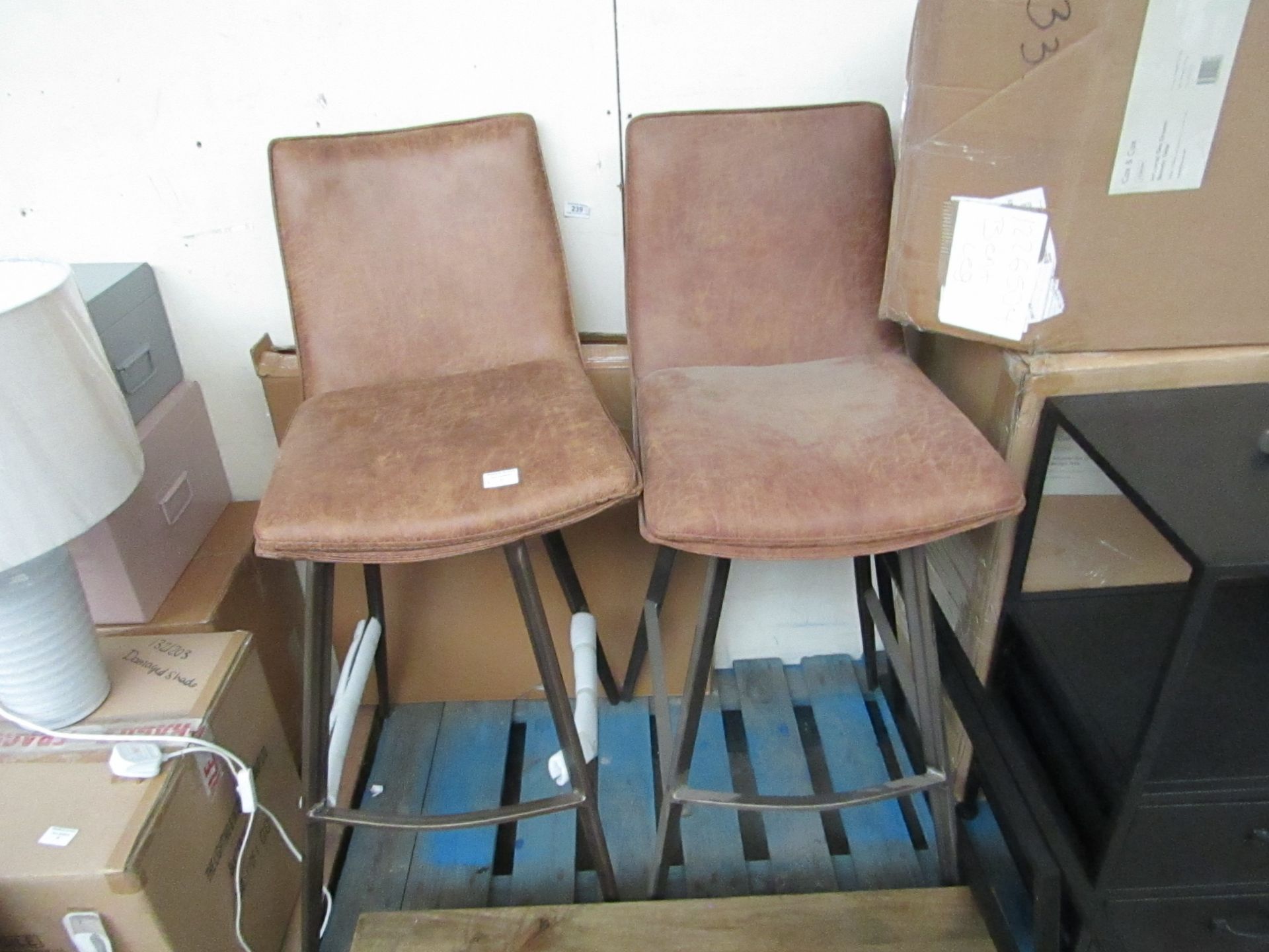 | 2X | COX & COX WILLIAMSBURG HIGH STOOL | BOTH APPEAR TO LOOK IN GOOD CONDITION HOWEVER ONE OF