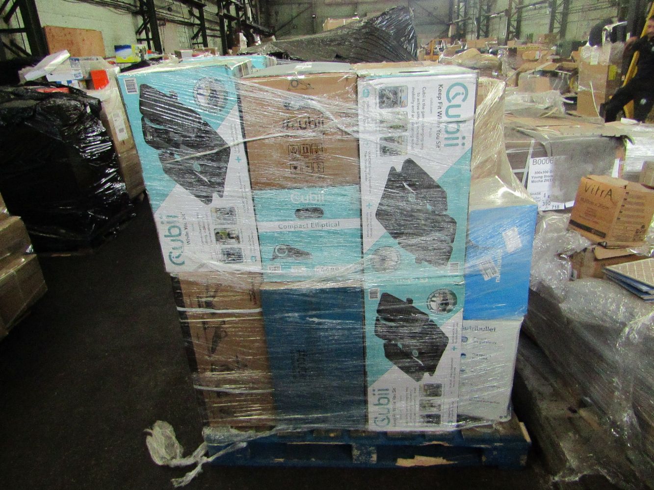 Pallets of Raw Customer returns Electrical and Non Electricals.