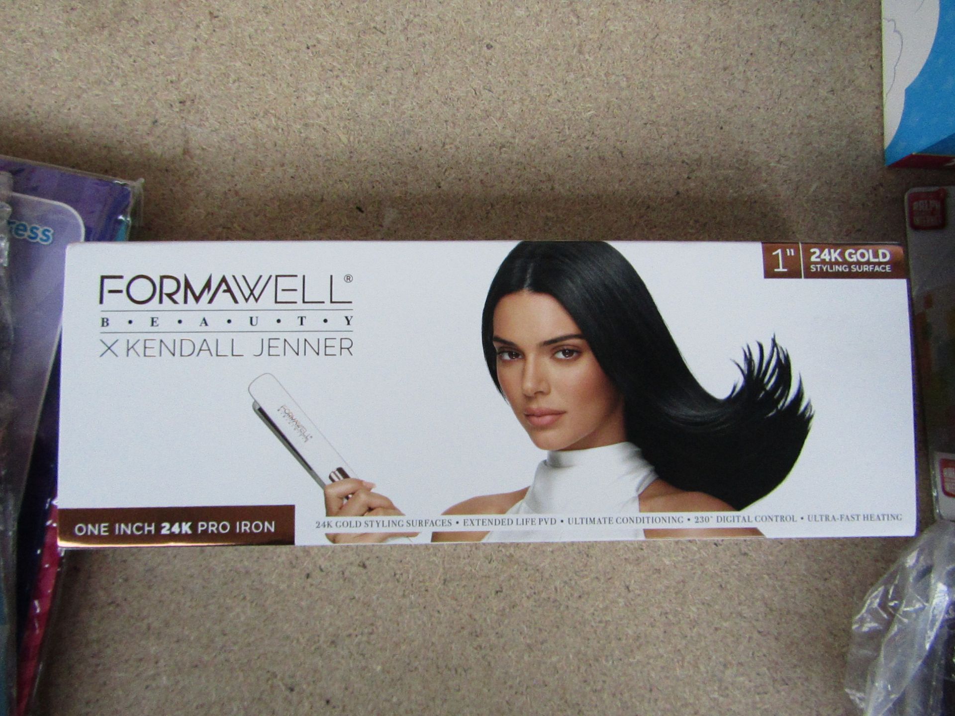 Formawell Beauty by Kendall Jenner - One inch 24k Pro Iron - Unchecked & Boxed