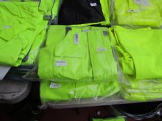 Aqua Tex - Bib n' Brace Hi-Vis - Durable Material - Size Medium - Unused & Packaged.