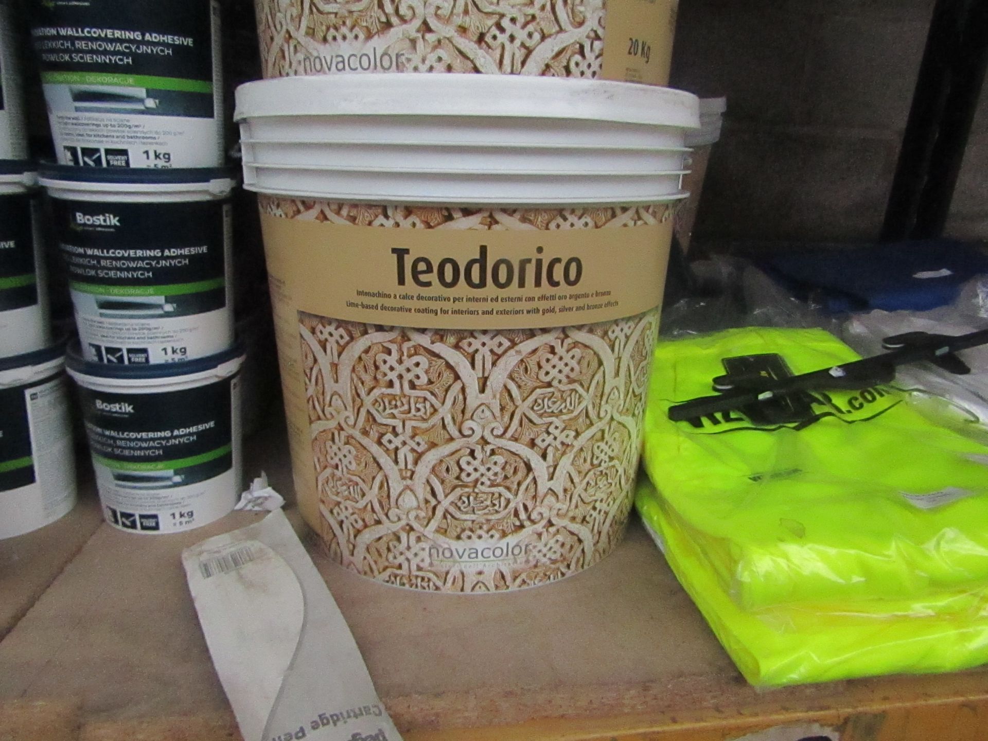 Teodorico - Lime-Based Decorative Coating For Interiors & Exteriors With Gold, Silver & Bronze