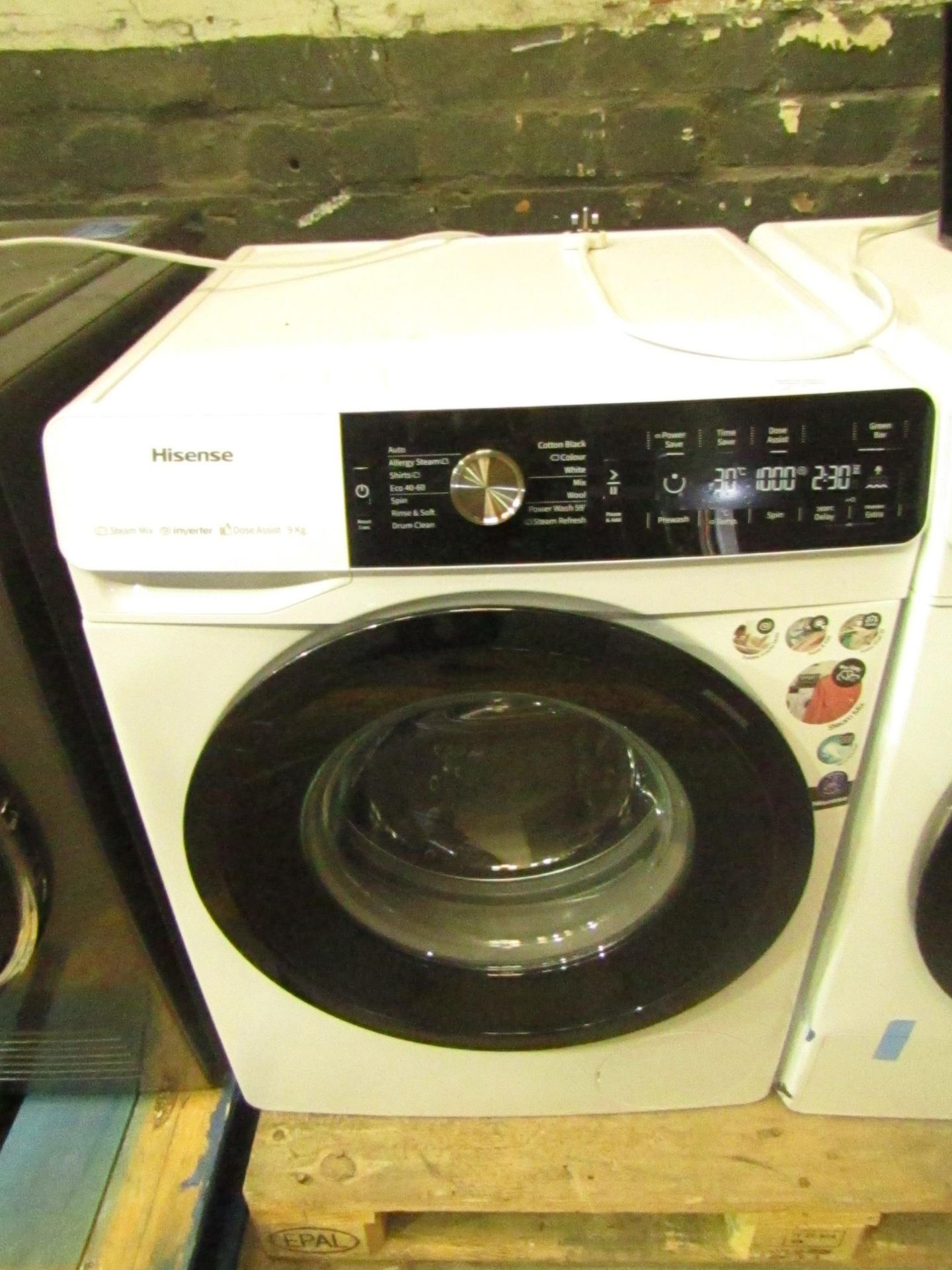 Hisense 8Kg Steam Mix washing machine with Dose assist, powers on and spins but we have not