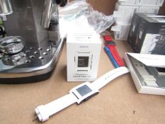 | 1X | PEBBLE SMART WATCH - WHITE | UNTESTED & BOXED | COMES WITH CHARGER CABLE |