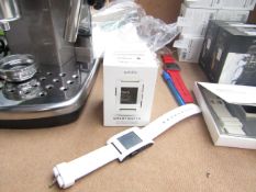 | 1X | PEBBLE SMART WATCH - WHITE | UNTESTED & BOXED | COMES WITH CHARGER CABLE |