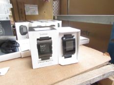 | 1X | PEBBLE SMART WATCH - BLACK | UNTESTED & BOXED | COMES WITH CHARGER CABLE |