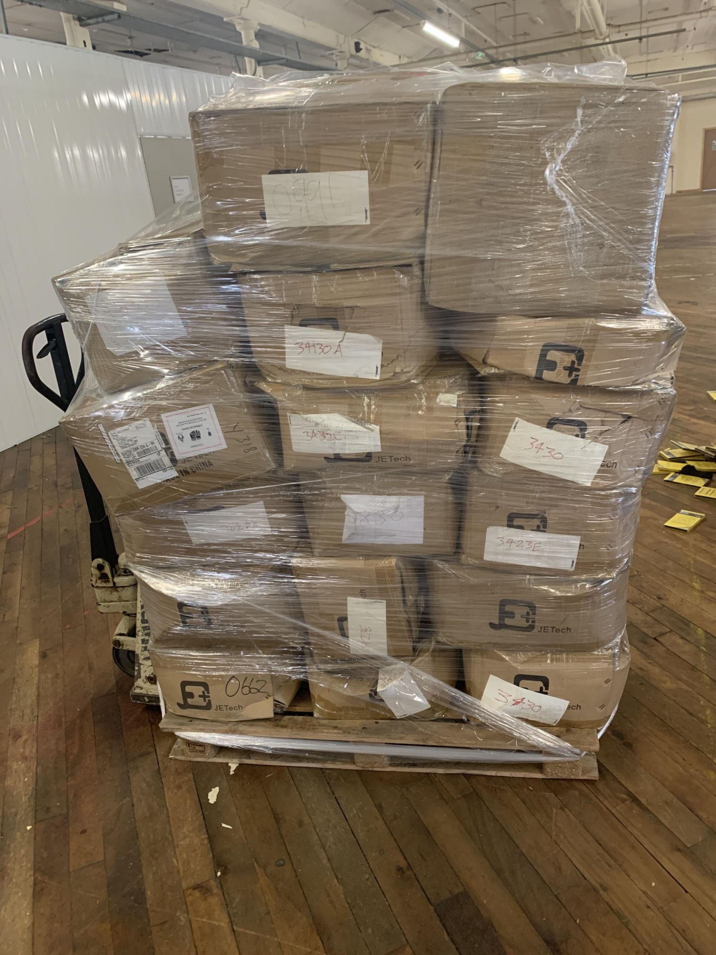 Pallet of Jetech Screen protectors and cases - Various models - approx 2000-5000 unit RRP £10,000-£