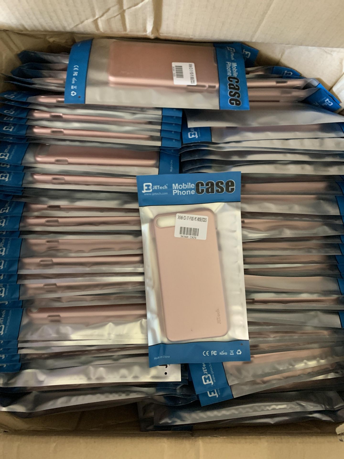 Jetech Cases for Iphone 7 - product code - 3434a - Approximately 200 units Retail value £1200 £6 per