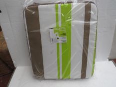 1x Pack of 4 outdoor cushions - new & packaged - see image for design.