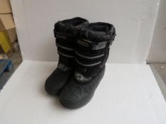 RiverLand - Boys Snow Boots - Size 4 - Unused & Boxed. - Please See Image For Design.