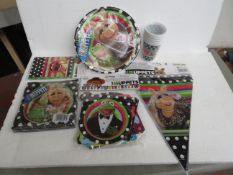 1x The muppets party pack - 6x cups, plates, invitations, napkins, tablecloth, bags, banners - new &