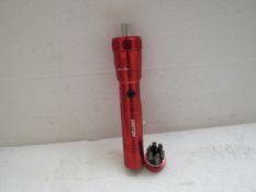 Dekton 6 LED ratchet torch, new.