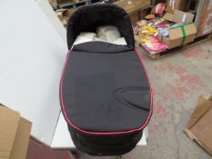Graco Evo XT Black & Red Carry Cot - New & Boxed