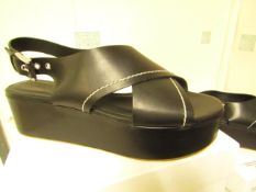 L K Bennett London Sima Black Veg Leather Shoes size 39 RRP £250 new & boxed see image for design