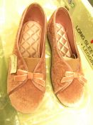 Pink Velvet Heavenly Sole Slippers - Size 4 - Look new