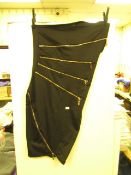 1X LOVE AND OTHER THINGS WOMENS ONE SHOULDER DRESS, BLACK WITH GOLD ZIPS, NEW WITH TAG.