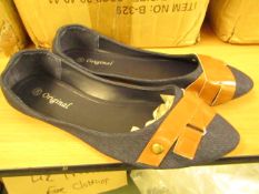 3x Pairs of Ladies Dolly Shoes -Blue with Brown Band - Size 39 - Size 6 - New & Packaged