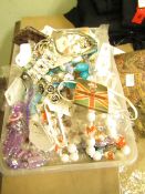 5x Womans Jewellry - All picked at random so designs will vary