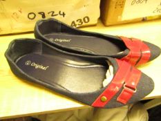 3x Pairs of Ladies Dolly Shoes - Blue with Red Band - Size 41 - Size 8 - New & Packaged