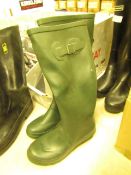 Wellington Boots - Size 6 - Green - Look new -