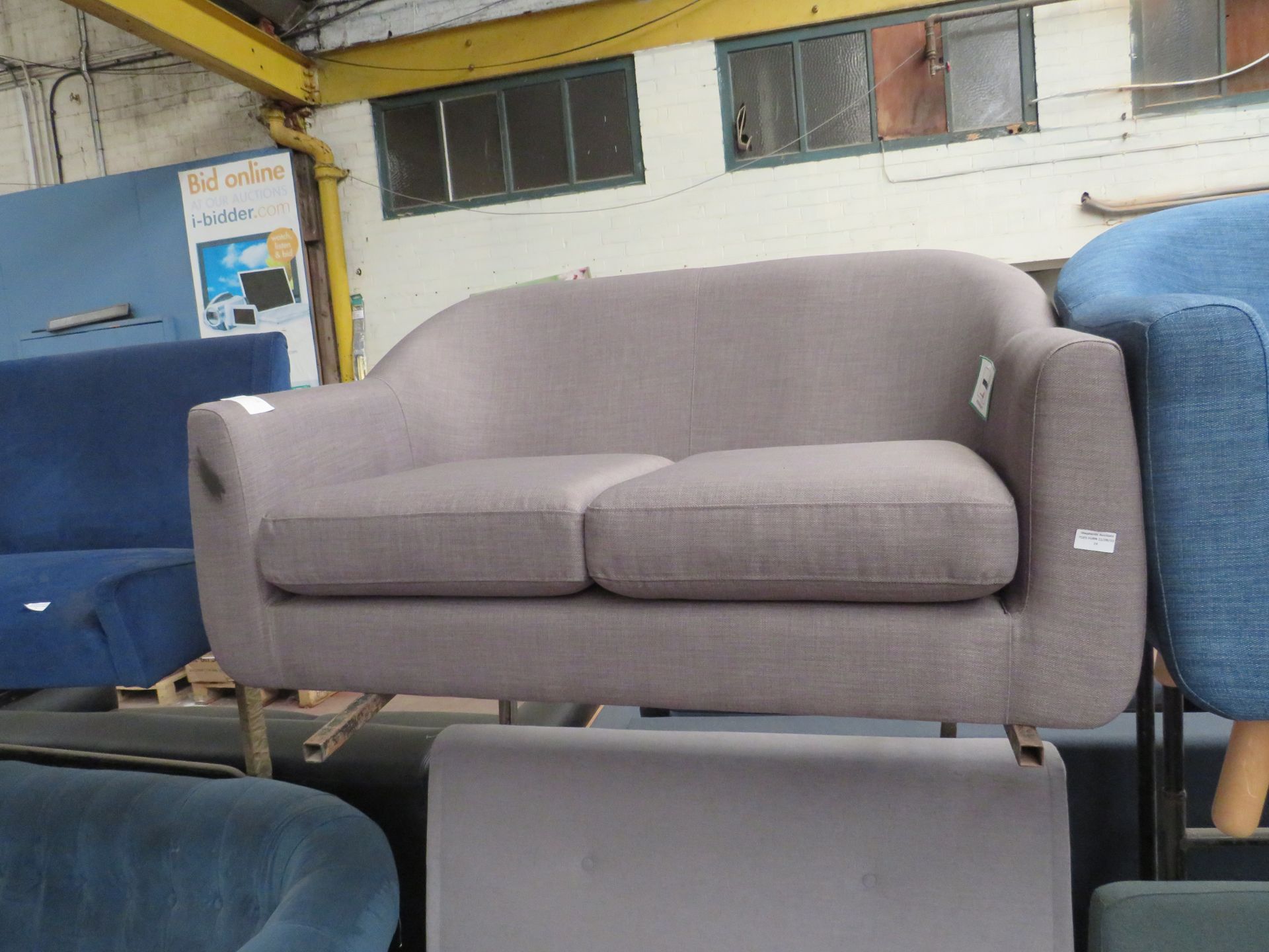 1 x Made.com Tubby 2 Seater Sofa Pewter Grey RRP œ299 SKU MAD-SOFTUBY48GRY-UK TOTAL RRP œ299 Has a