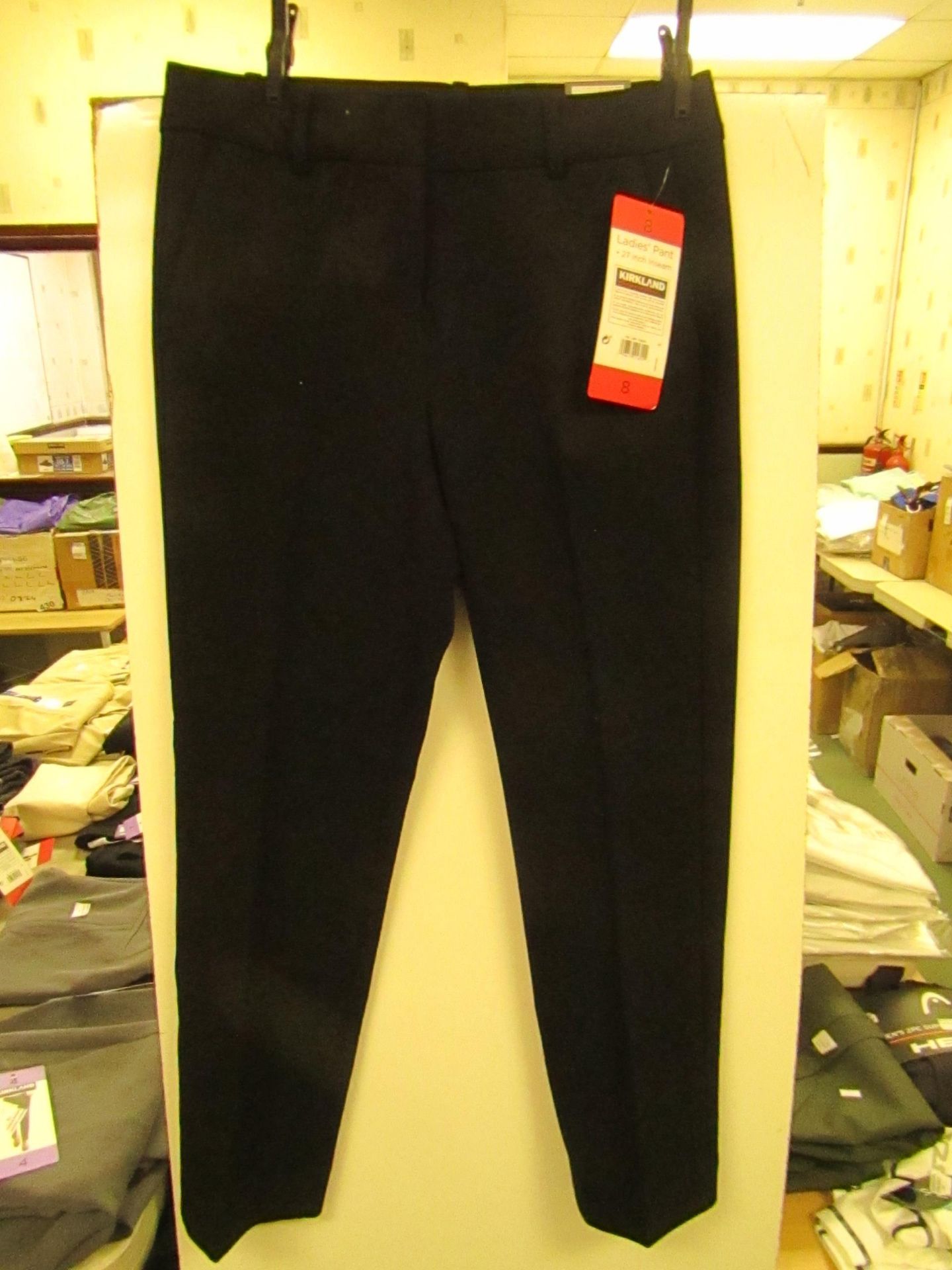 1X Kirkland Signature Ladies Pants - Size 8 - Black - New with tags