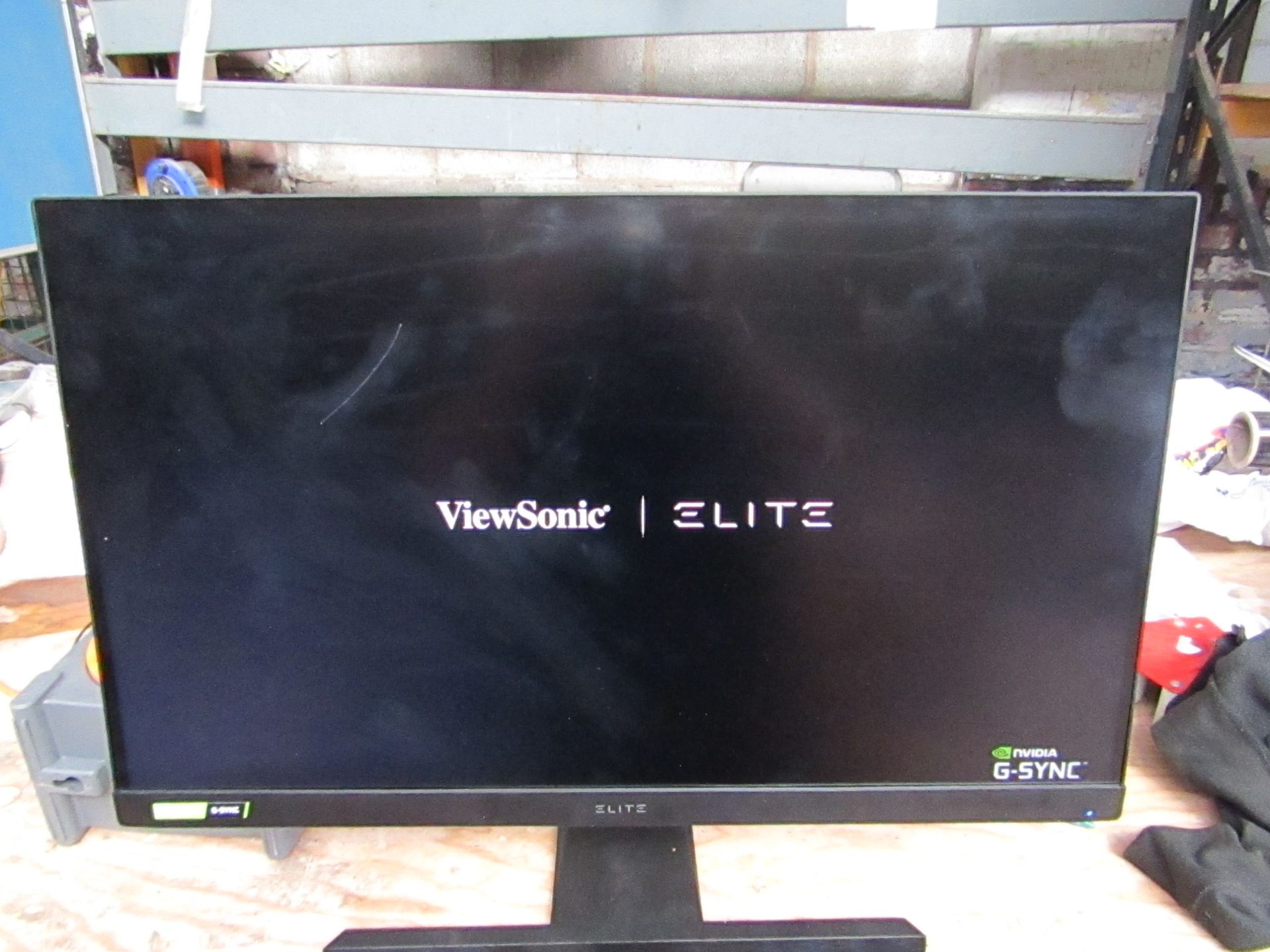 View sonic Elitre XG270QG 27" 1ms IPS Nano Colour Gaming Monitor, powers on and displays a picture
