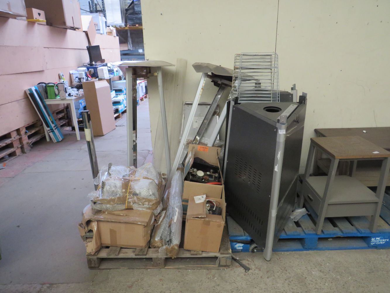 LAST OF THE LOWEST STARTING BIDS! - Furniture auction from brands MADE.COM, COX & COX, Swoon and more!