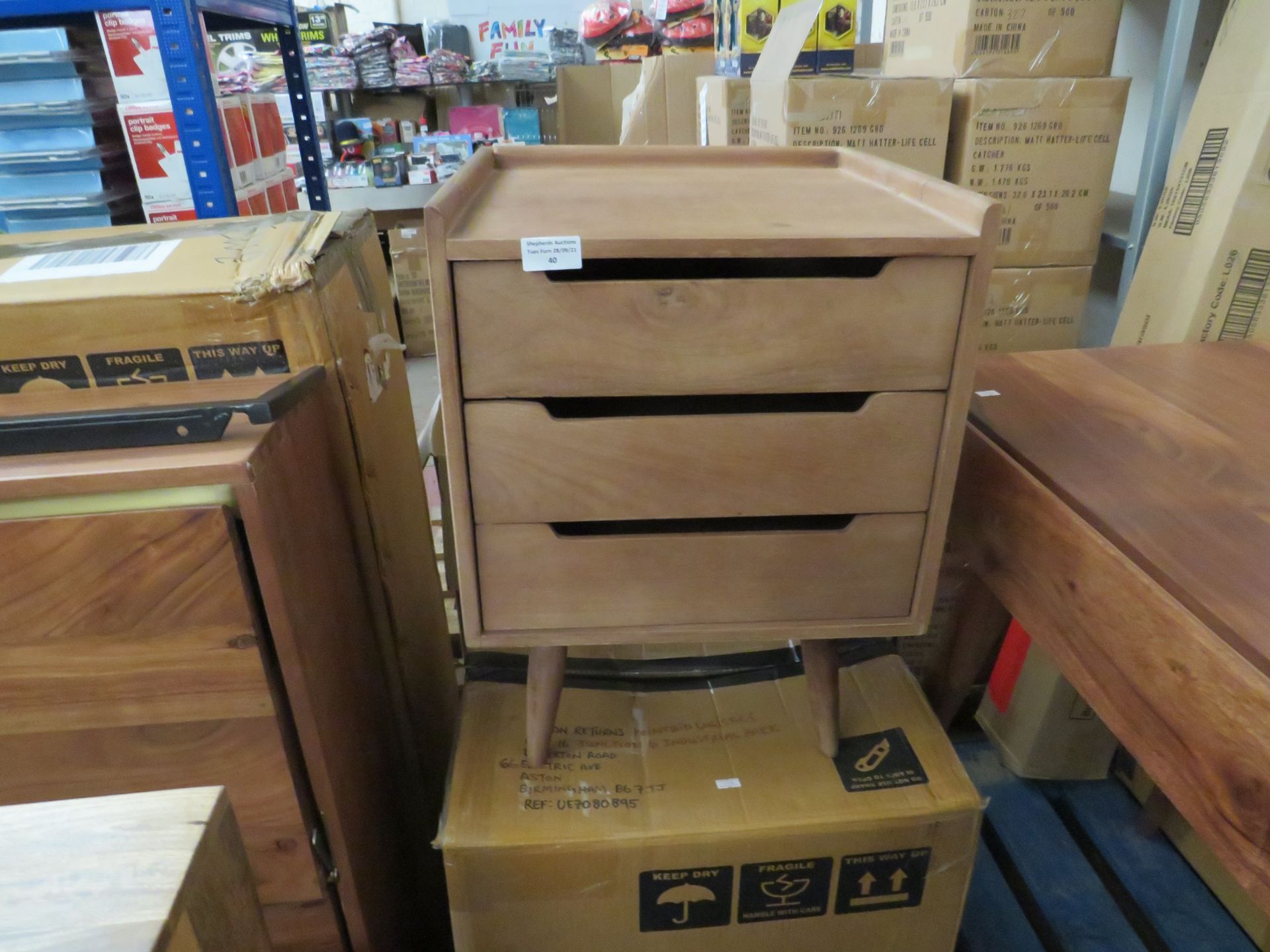 | 1X | SWOON 3 DRAWER BEDSIDE TABLE | NO MAJOR DAMAGE AND BOXED | PALLET REF SWOON-BULK-2608A |