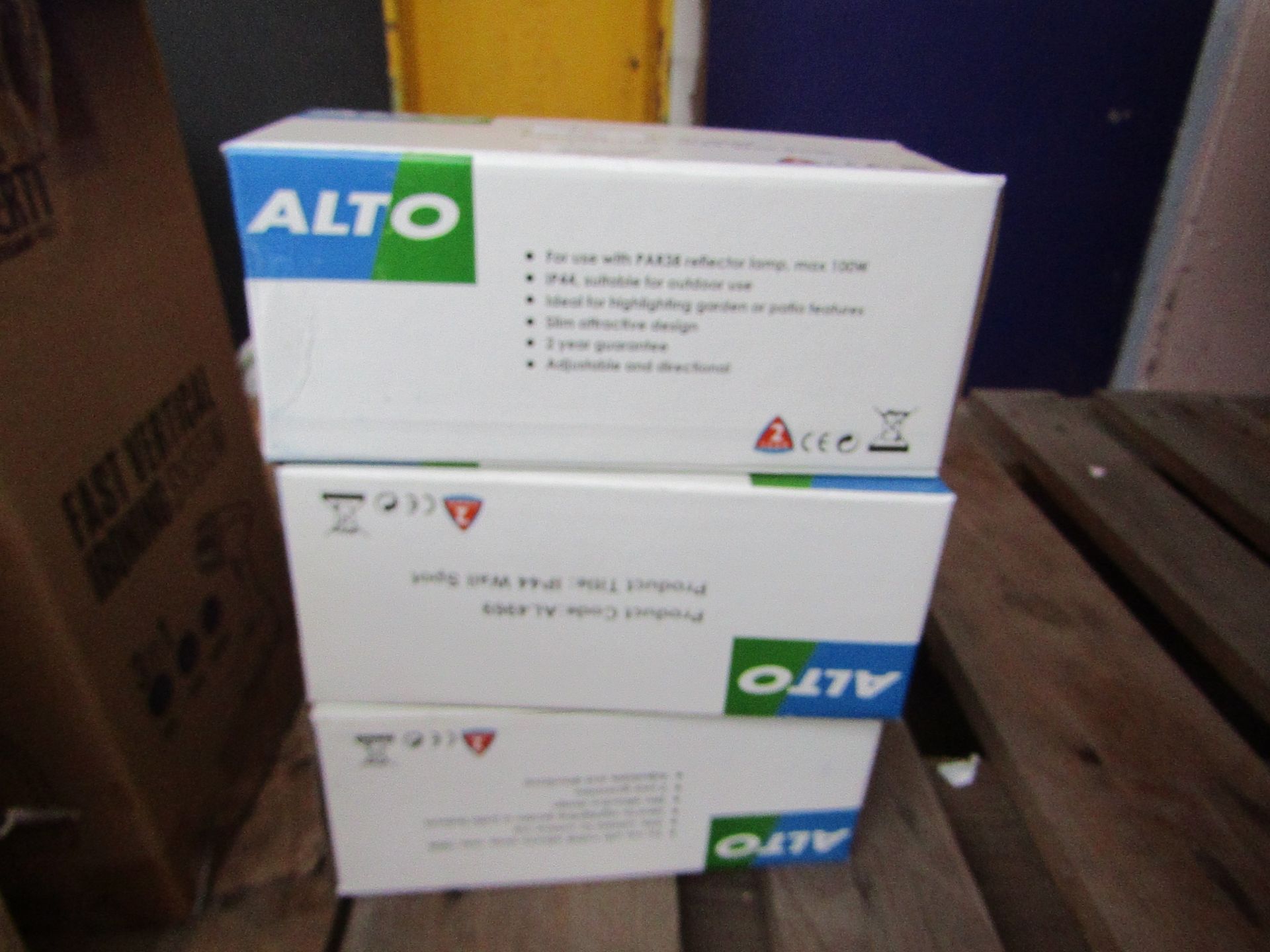 5x Alto - IP44 Wall Spot Lamp - Unused & Boxed.