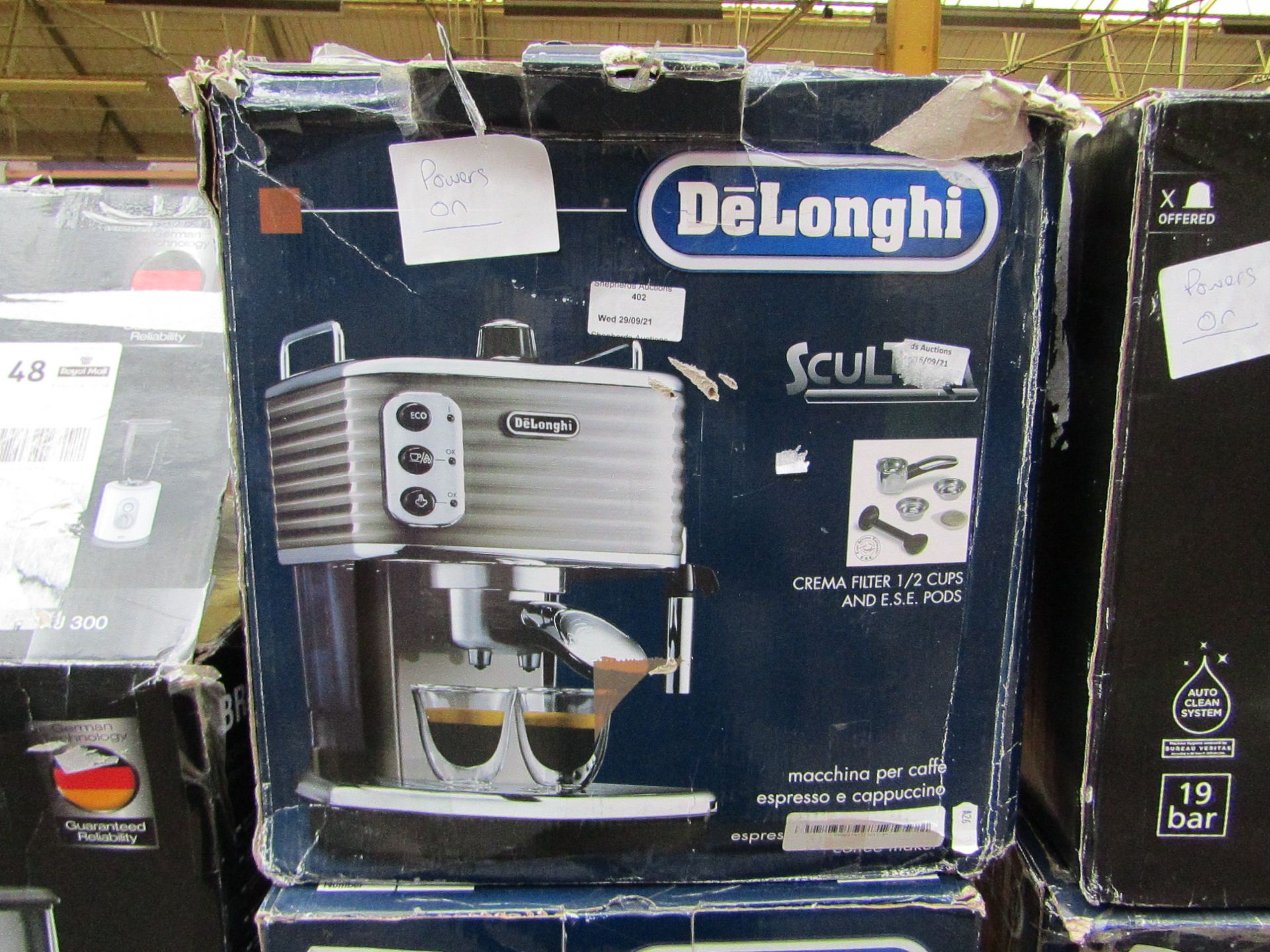 DELONGHI - Scultura Traditional Barista Pump Espresso Machine, Coffee and Cappuccino Maker, ECZ351BG
