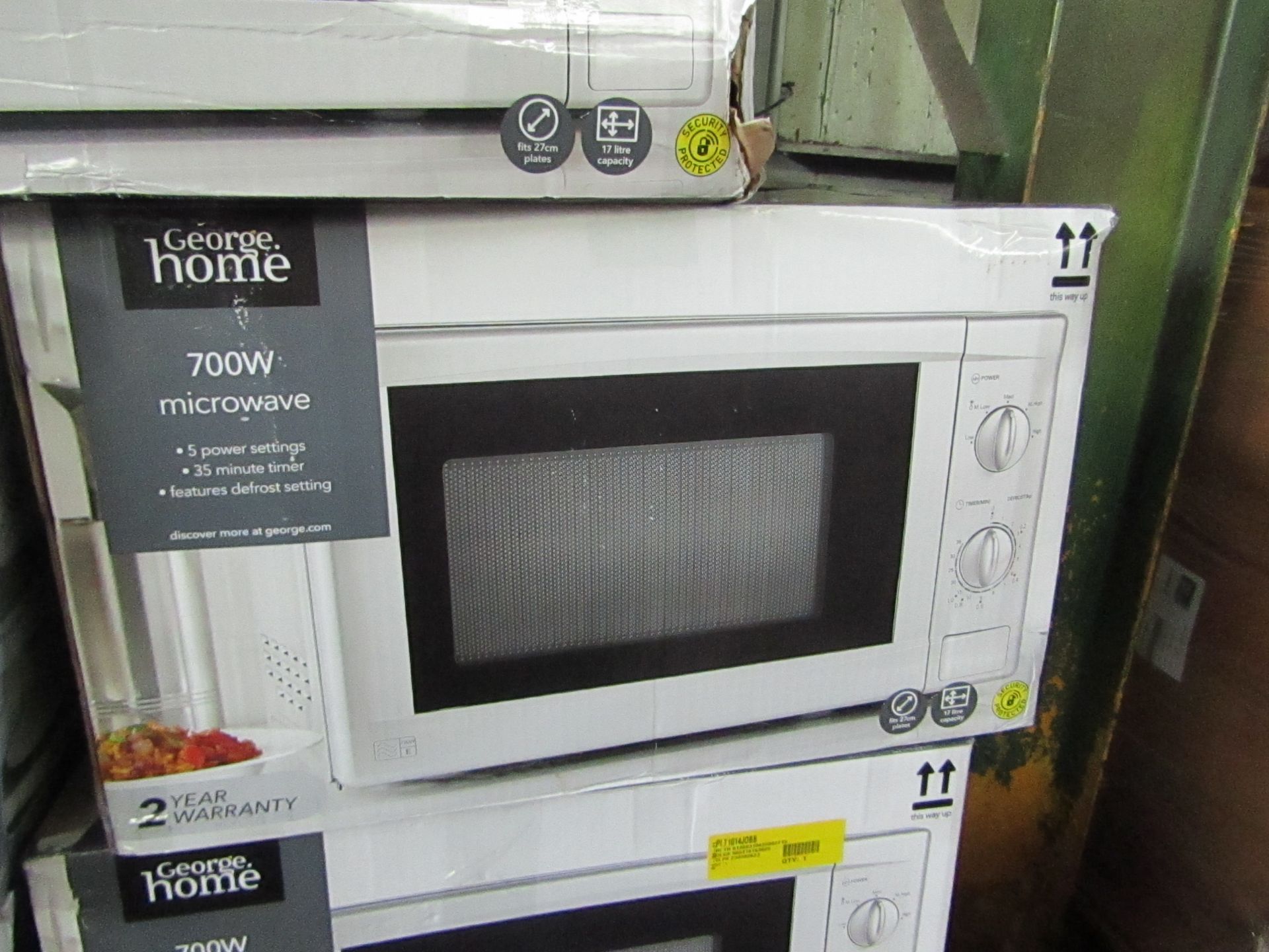 5x 700w Manual Microwave Ovens - Silver - Unchecked & Boxed - RRP £40 - Total lot RRP £200 - Load