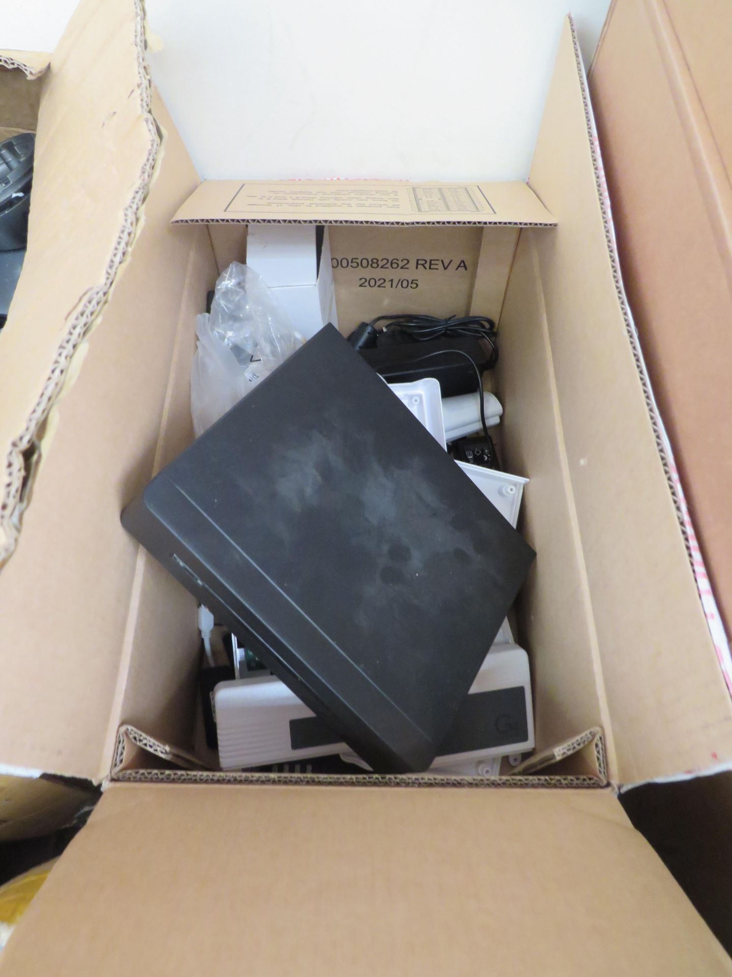 Box containing over 8x various CCTV parts, all loose and unchecked.