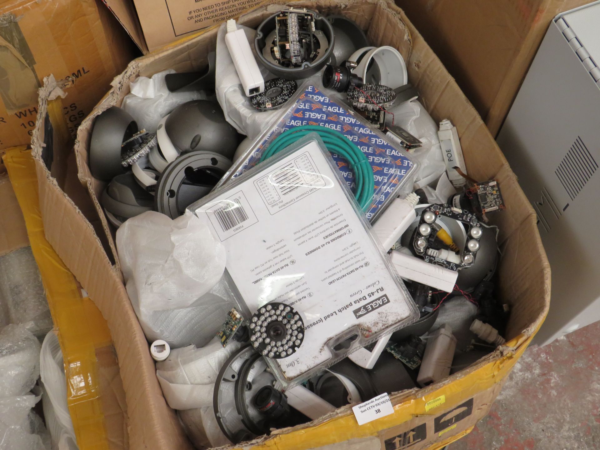 Box containing over 20x various CCTV parts, all loose and unchecked.