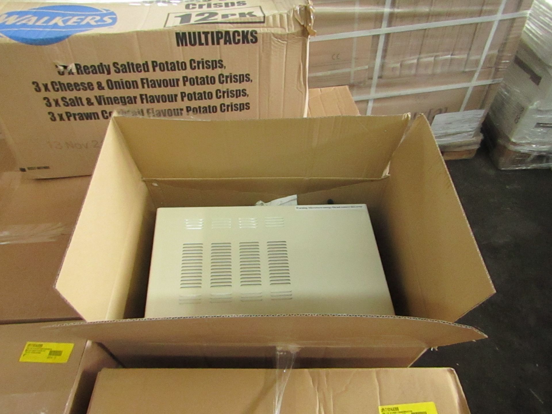 5x Microwaves in Non Original Boxes Picked at Random - Unchecked & Boxed - Be aware we do not know