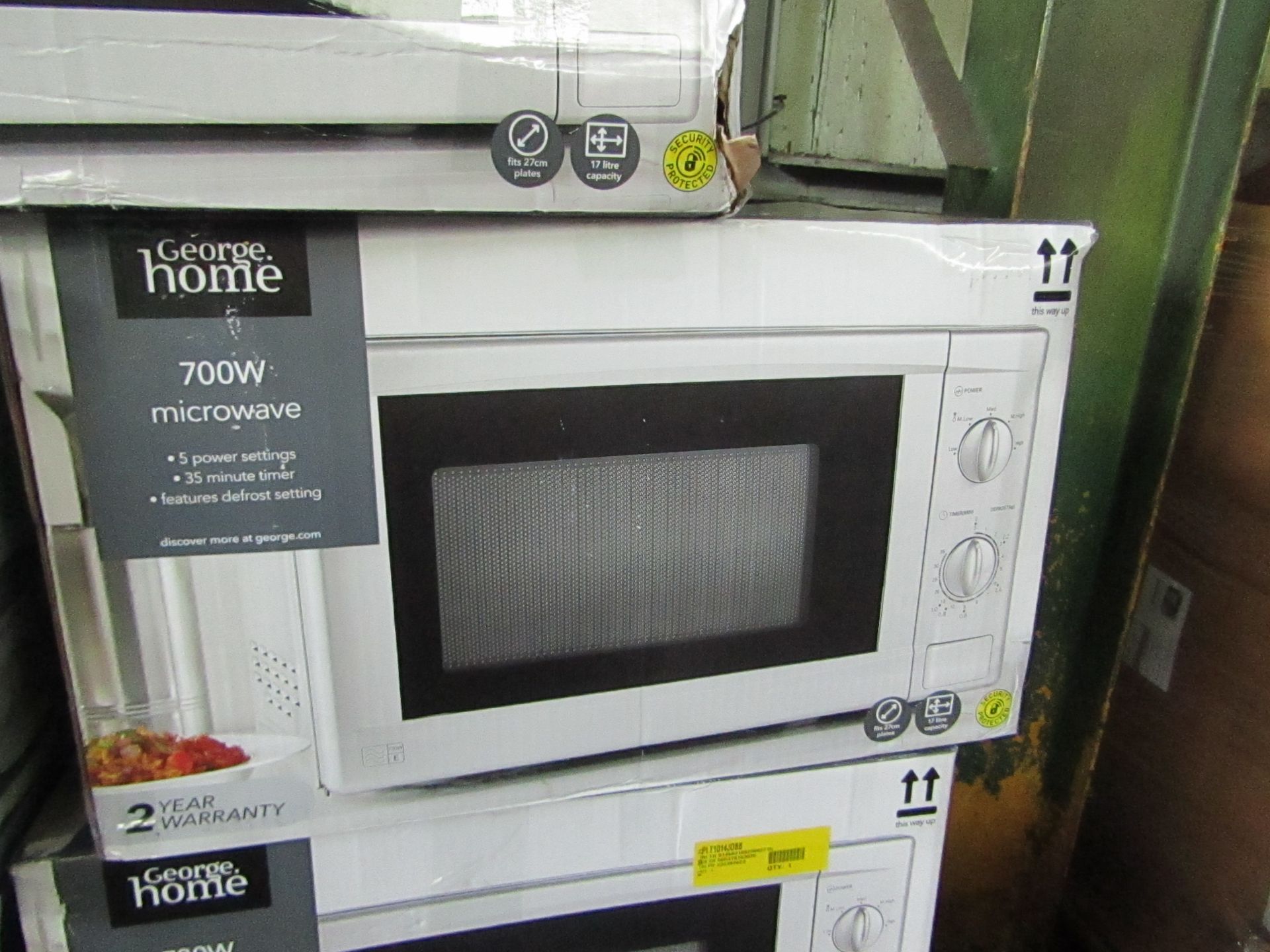 5x 700w Manual Microwave Ovens - Silver - Unchecked & Boxed - RRP £40 - Total lot RRP £200 - Load