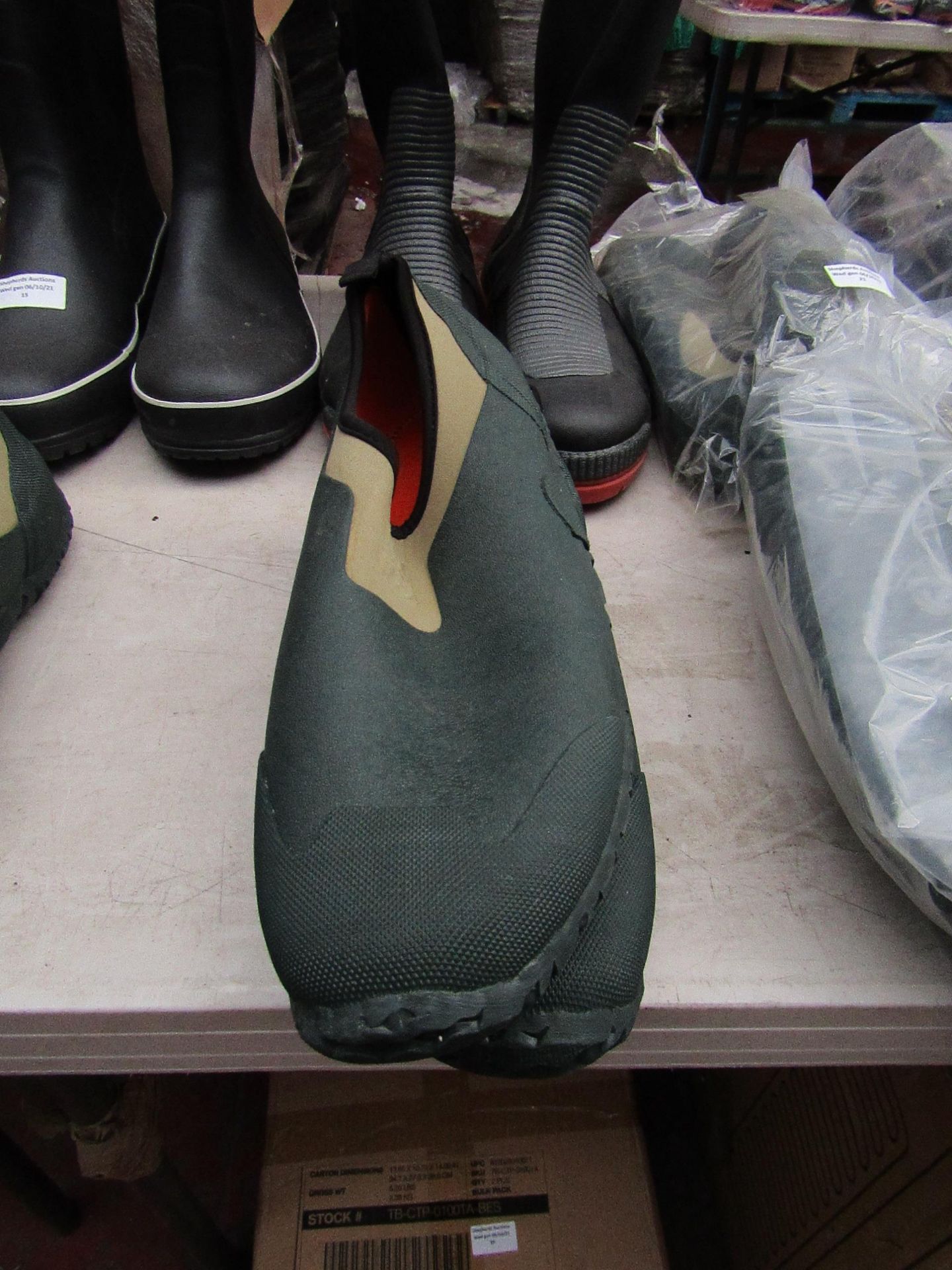 Rouchette - Slide-On Kharki Green Work Shoes - Size 43 - Unused.