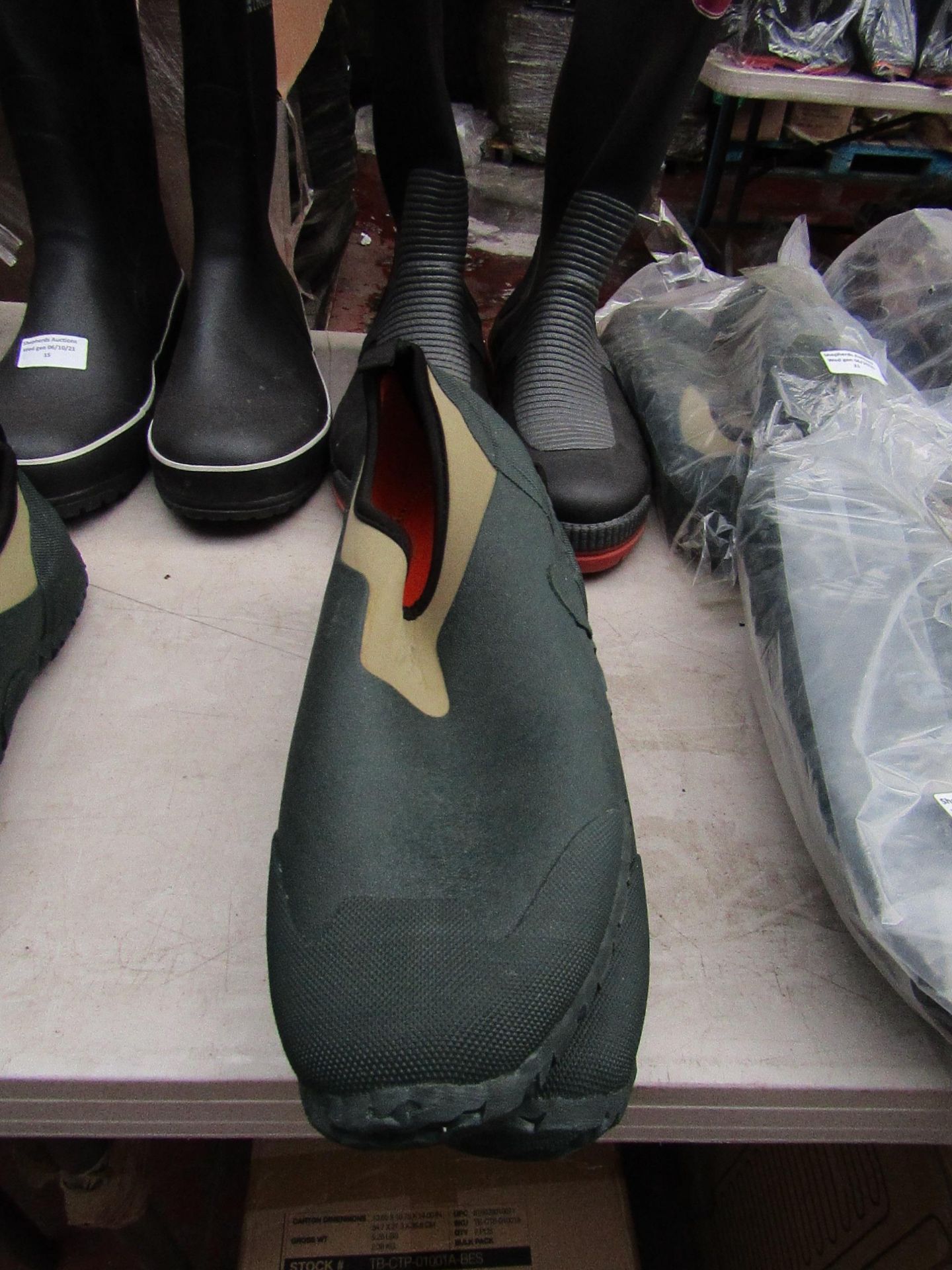 Rouchette - Slide-On Kharki Green Work Shoes - Size 44 - Unused.