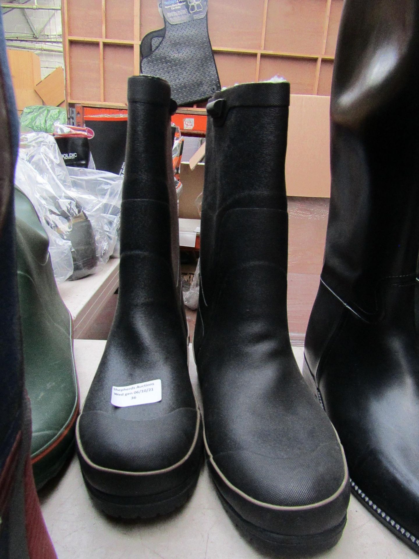 Tretorn - Bore Black Work Boots With Stripe - Size 38 - Unused.