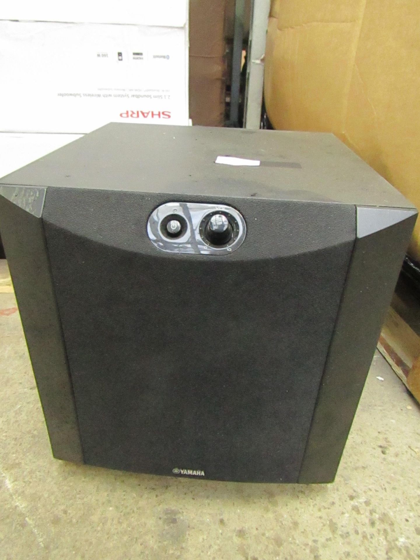 yamaha NS-Sw200 Subwoofer, powers on but havent checked any further, no packaging, RRP £279