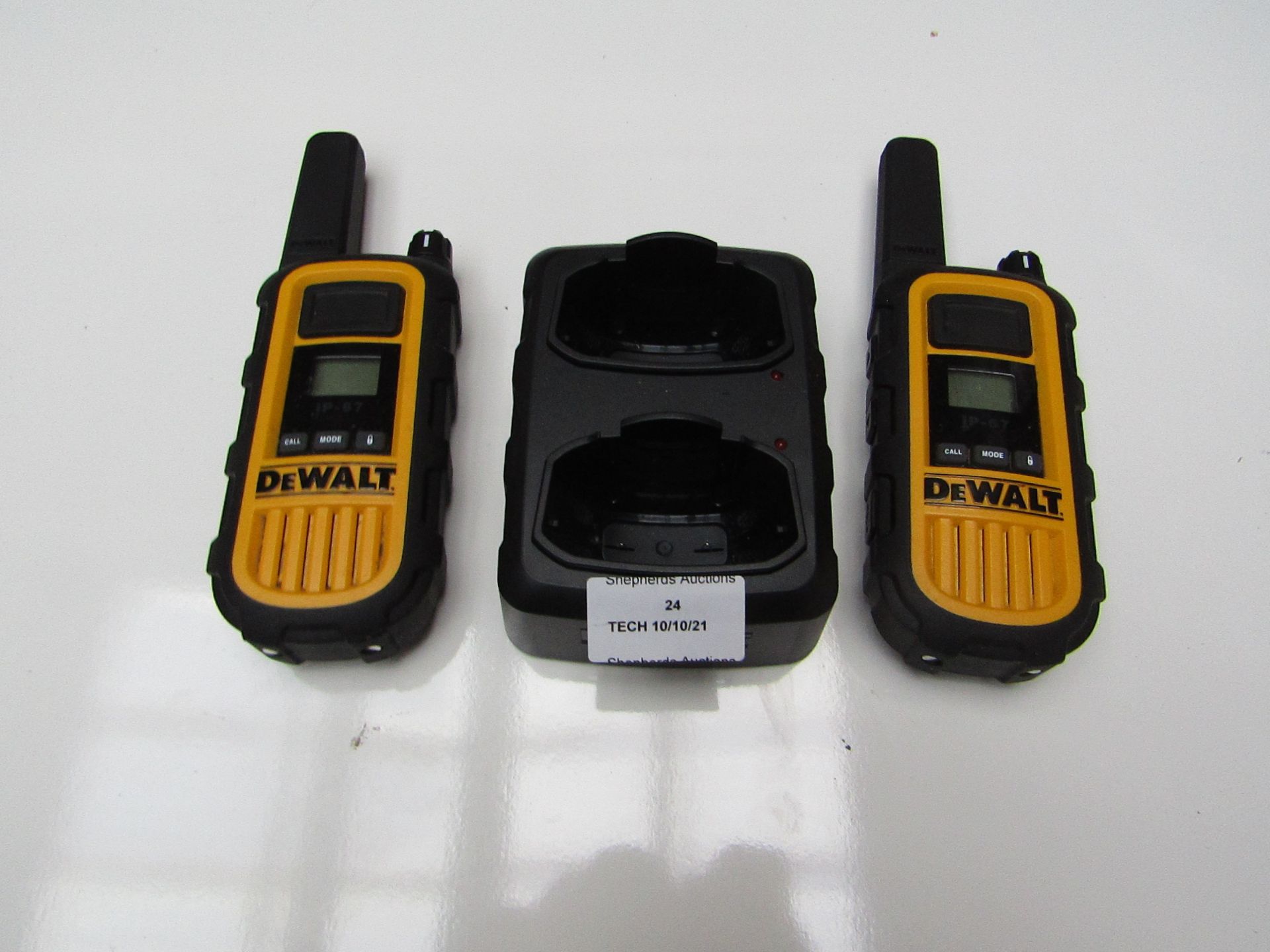 2x Dewalt DXPMR800 Heavy Duty Professional Walkie Talkies with Charging Case - These items do not