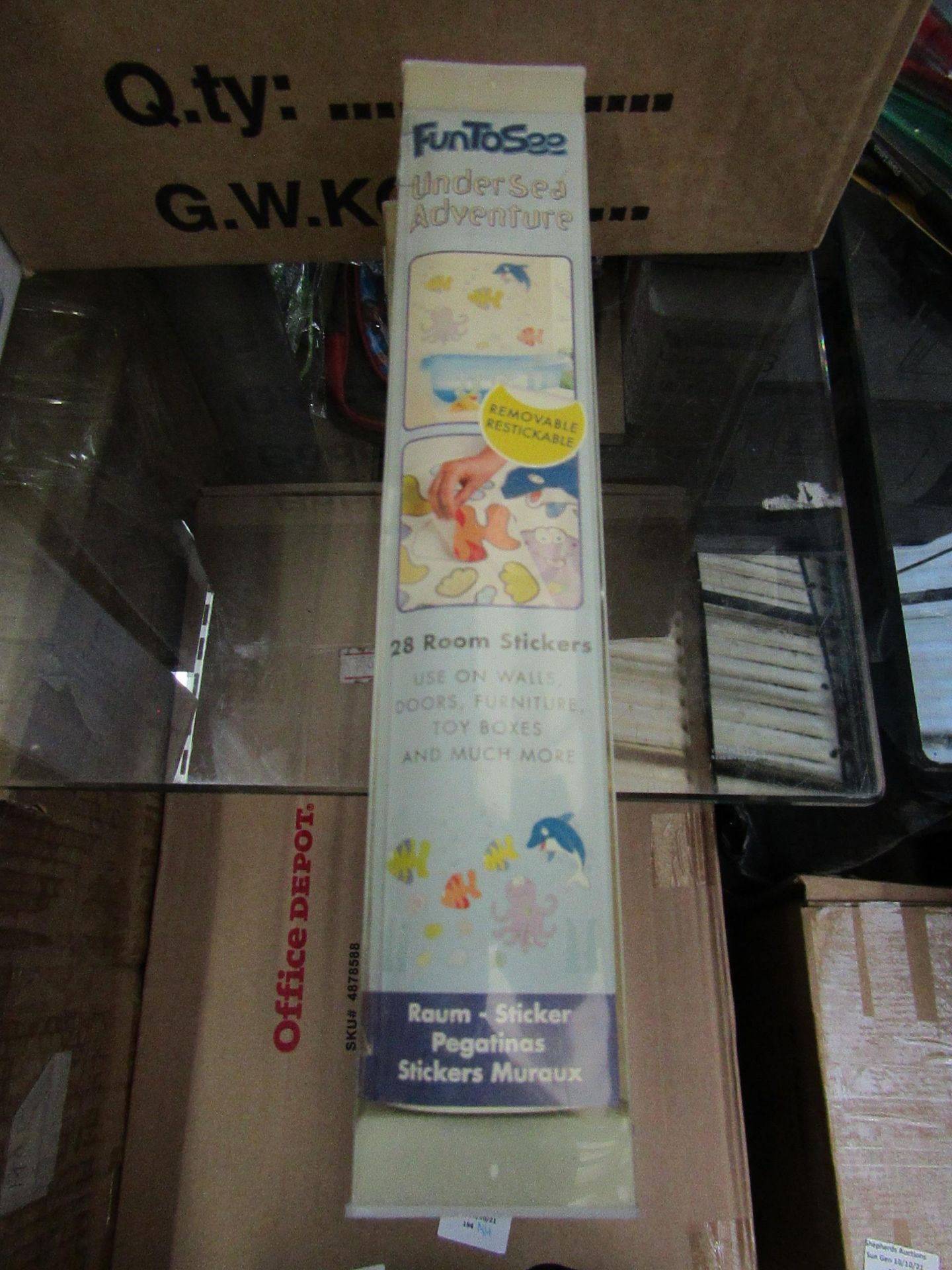2X FUNTOSE UNDER SEA ADVENTURE 28 ROOM STICKERS. LOOK NEW IN DAMAGED PACKAGE.