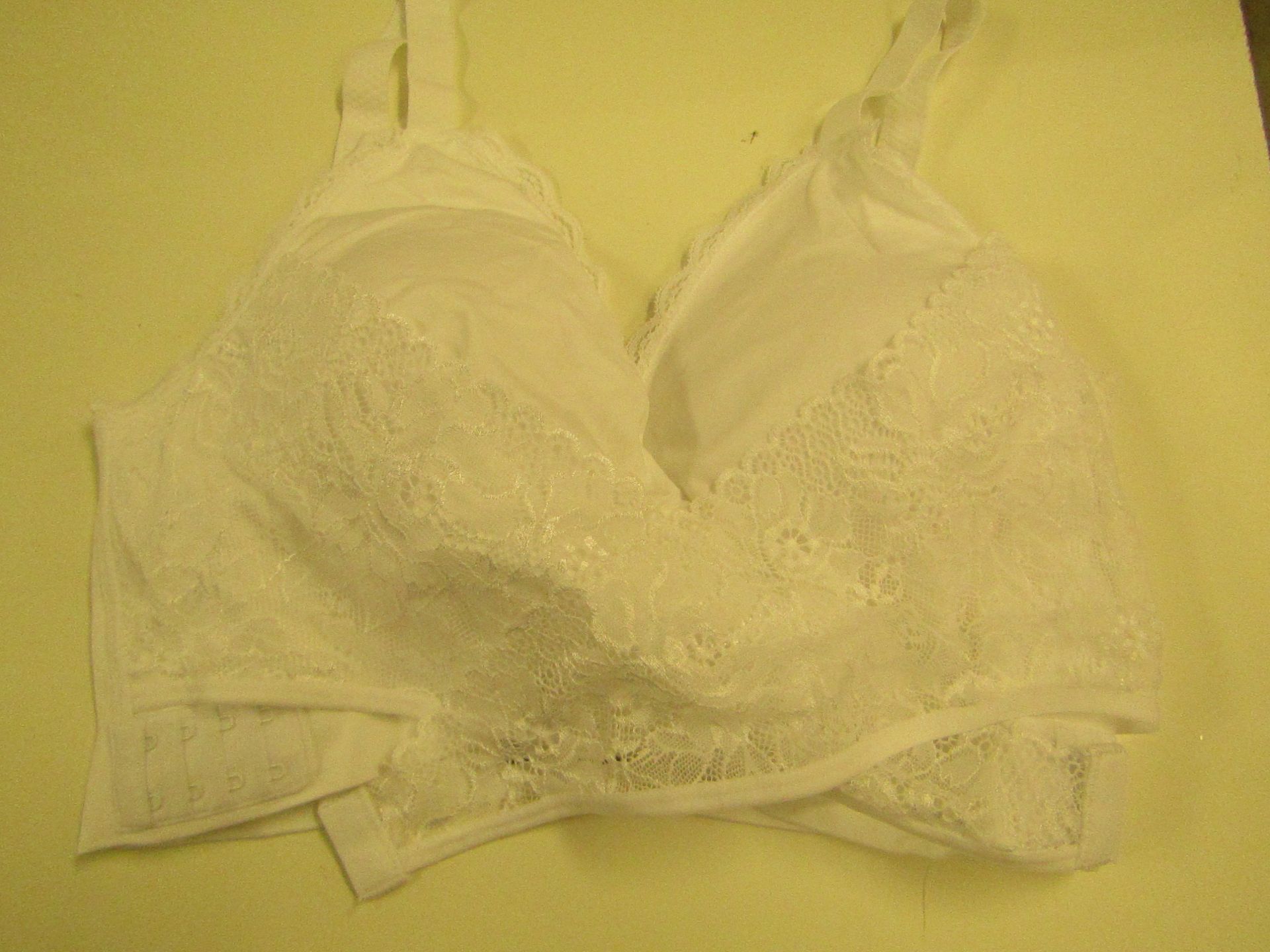 Caramia Bra Padded Size 3X White New In Packaging