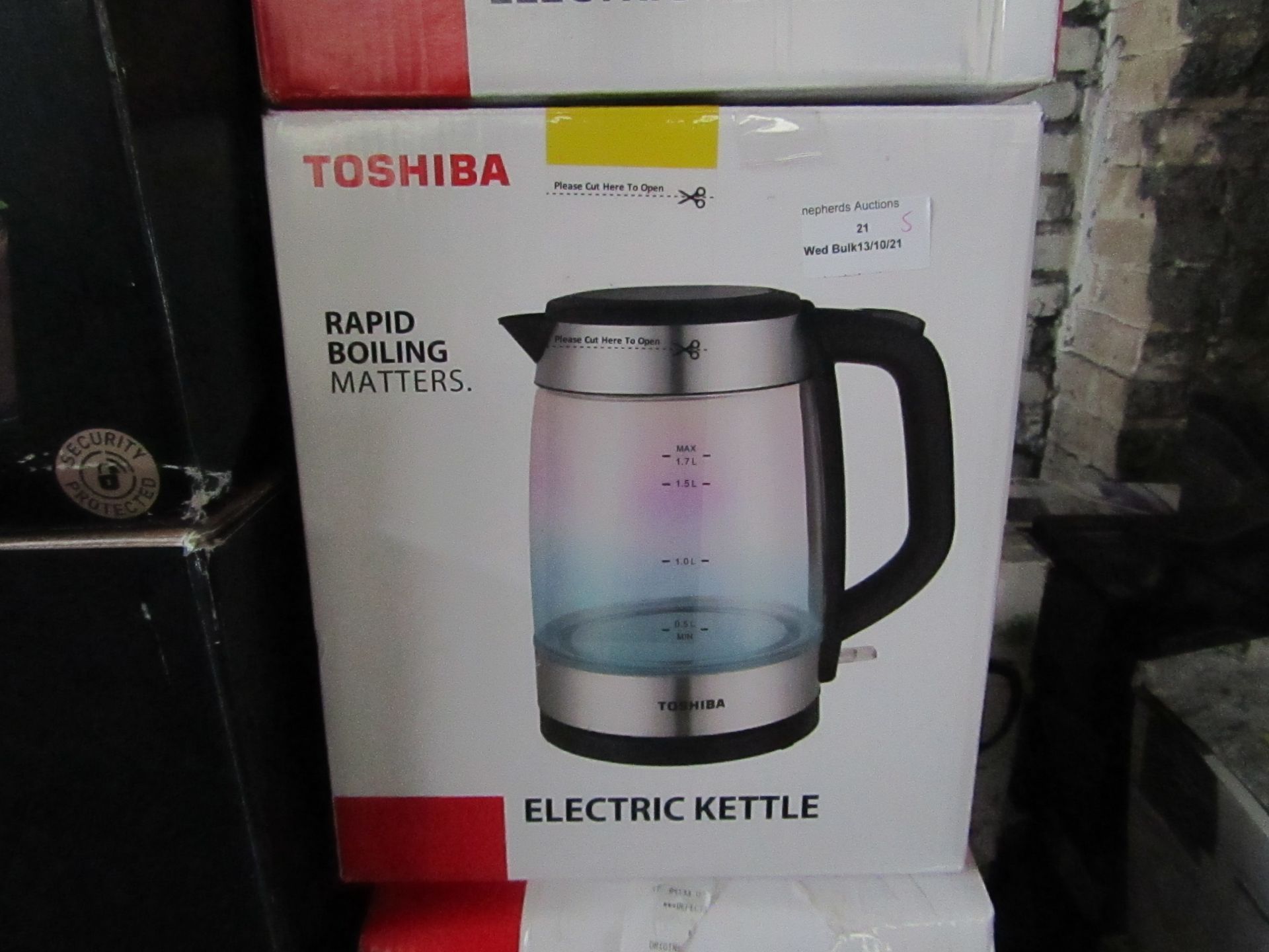 5x Toshiba Glass Electric Kettle | Unchecked & Boxed | RRP £28 | Total lot RRP £140 | Load Ref