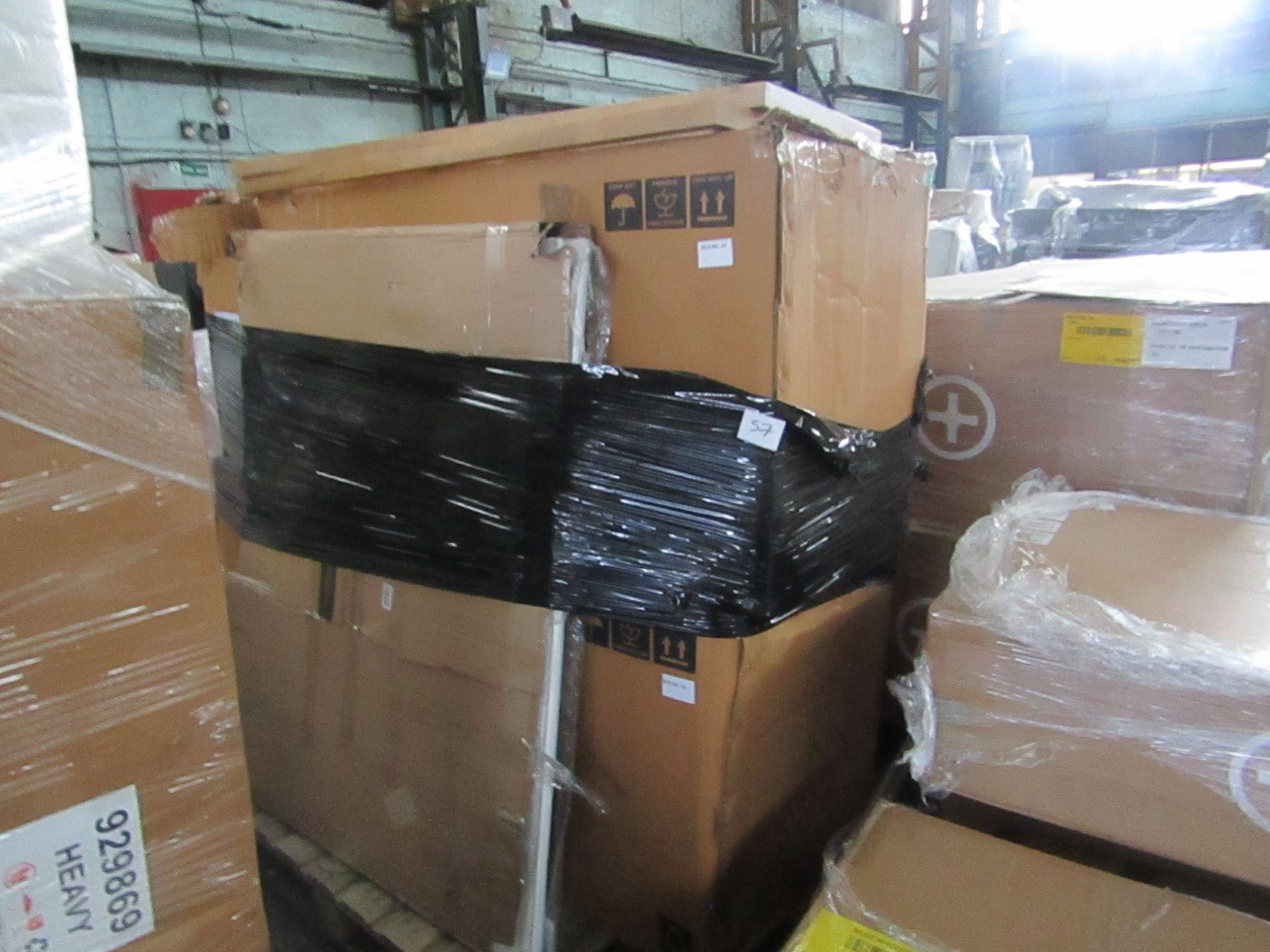 | 1X | PALLET OF FAULTY / MISSING PARTS / DAMAGED CUSTOMER RETURNS MADE.COM/SWOON STOCK UNMANIFESTED