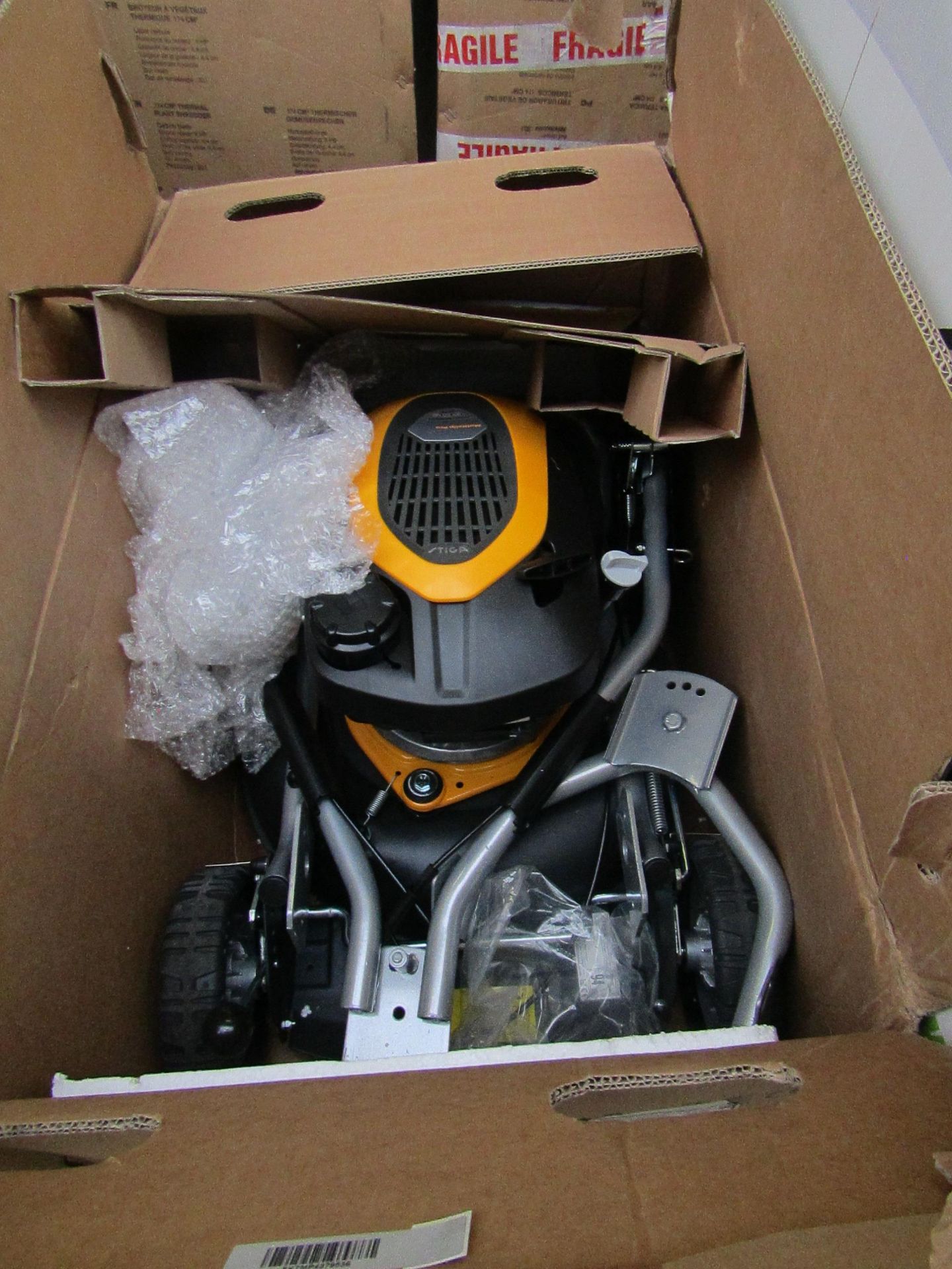 1x Stiga Multiclip pro 50 sxh Petrol lawnmower - unchecked & boxed ( box is damaged ) If unsure