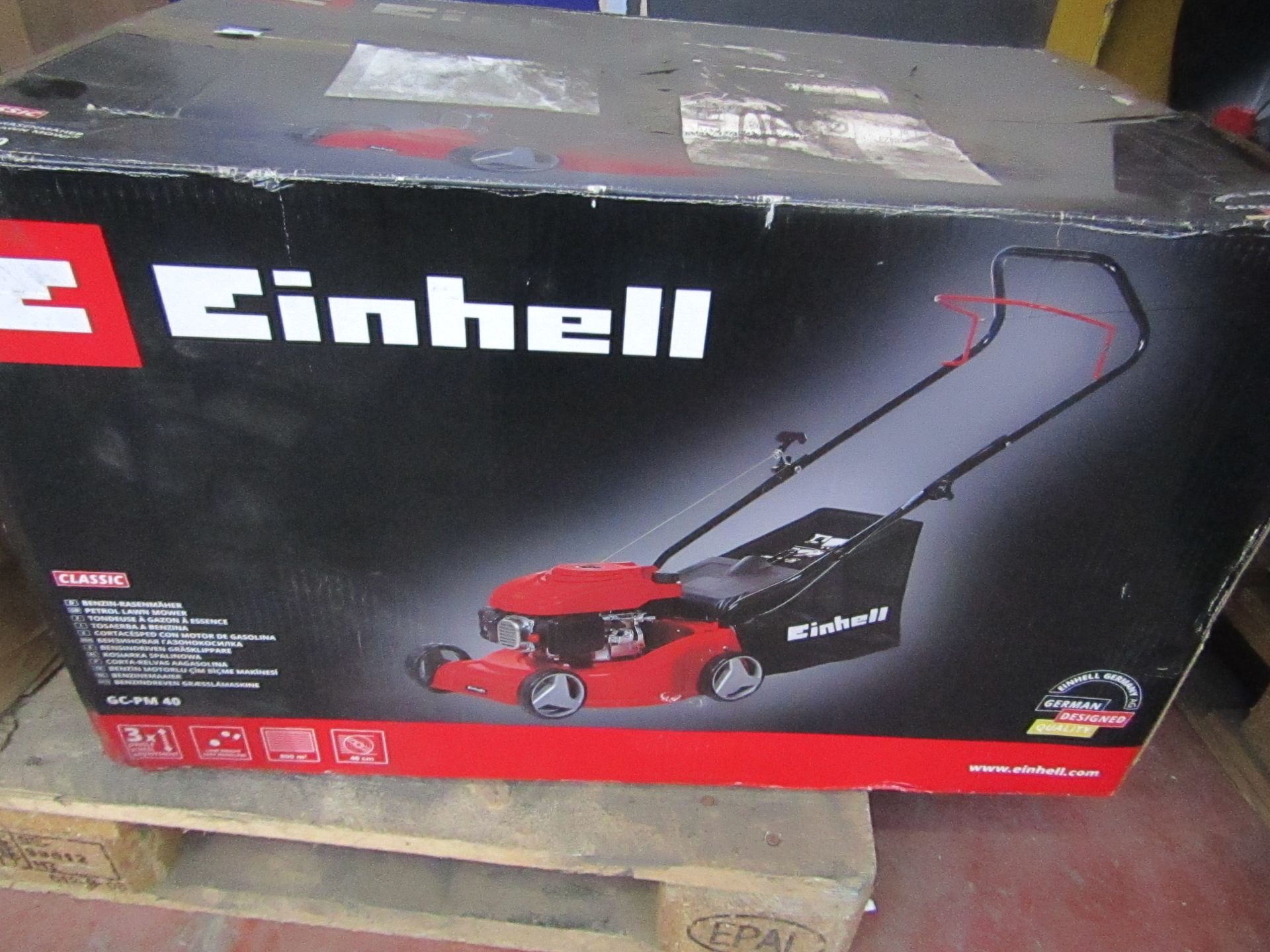 1x Einhell GC-PM 40/1 40cm petrol lawn mower - unchecked & boxed ( box is damaged ) - If unsure