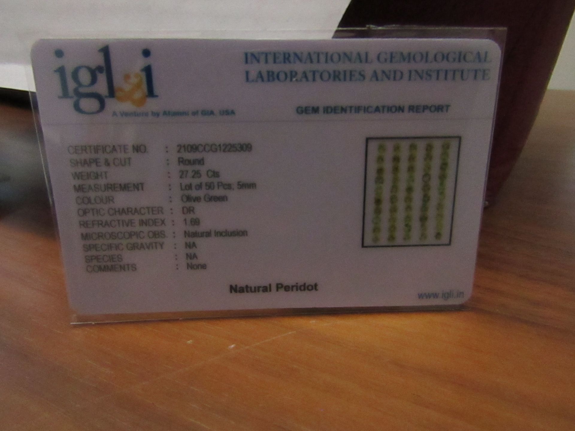 IGL&I Certified - Natural Peridot - 27.25 Carats - 50 Pieces - Diamond round cut - Average retail - Image 2 of 3